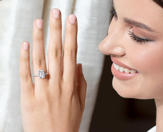 Halo-Ringe mit Diamant und glitzerndem Pavé