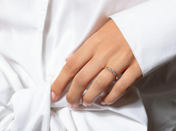 Verlobungsringe bis 2.000 € mit Diamant kaufen