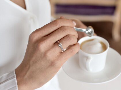 Verlobungsring Romance in 14K Weißgold mit Diamant 2,50ct H/SI