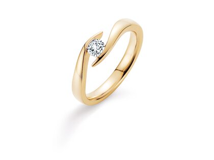 Verlobungsring Twist in 9K Gelbgold mit Diamant 0,30ct H/SI