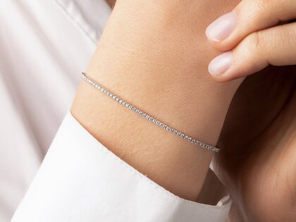 Tennisarmband Modern in 18K Weißgold mit 98 natürlichen Diamanten 1,02ct G/SI, 17cm