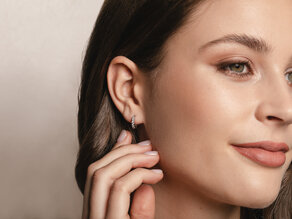 Creolen Dawn in 18K Weißgold mit Diamanten 0,36ct
