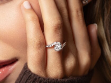 Verlobungsring Crush  in 9K Gelbgold mit Diamanten 0,68ct G/SI