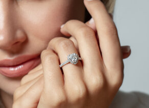 Verlobungsring Pure Love in 9K Gelbgold mit Labordiamanten 0,65ct E/VS