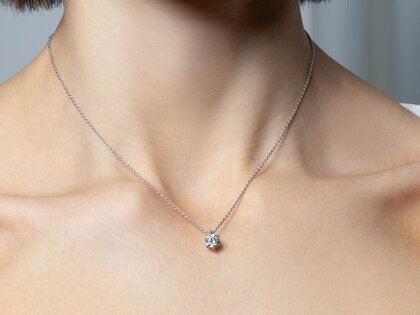 Anhänger Classic in 9K Gelbgold mit Diamant 0,75ct G/SI