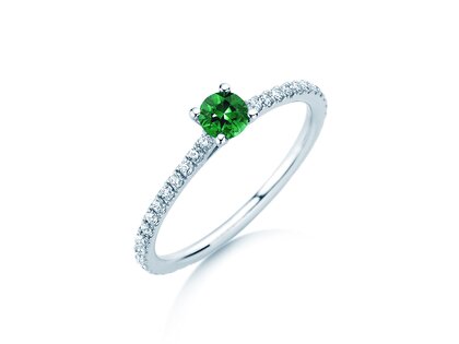 Verlobungsring Bright in 9K Weißgold mit Smaragd 0,20ct und Diamanten 0,27ct