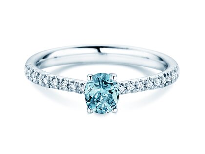 Geburtsstein-Ring Glow Pavé Dezember in 18K Weißgold mit Blautopas 0,60ct und Diamanten 0,11ct
