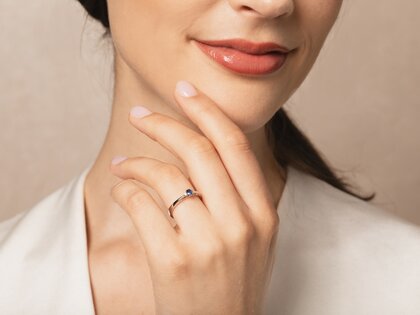Verlobungsring Life in 9K Weißgold mit Saphir 0,25ct und Diamanten 0,03ct