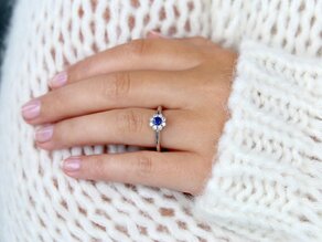 Verlobungsring Lovely in Platin 950/- mit Saphir 0,10ct und Diamanten 0,15ct