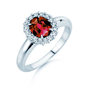Verlobungsring Windsor Royal in 9K Weißgold mit Rubin 1,20ct und Diamanten 0,28ct