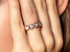 Verlobungsring Full of Hearts in 14K Weißgold mit Diamanten 3,00ct G/SI