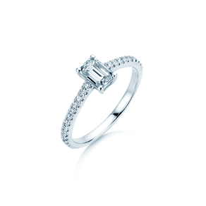 Verlobungsring Emerald Pavé in Platin
