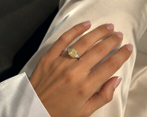 Verlobungsring Fancy Yellow Trillion Radiance