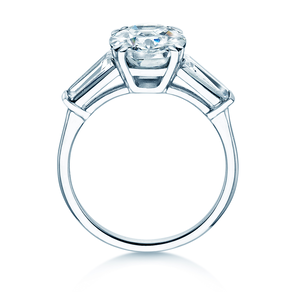 Verlobungsring Oval Tapered Baguette in 14K Weißgold mit Diamanten 0,41ct G/SI