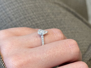 Verlobungsring Pear Pavé in 14K Gelbgold mit Diamanten 0,81ct G/SI