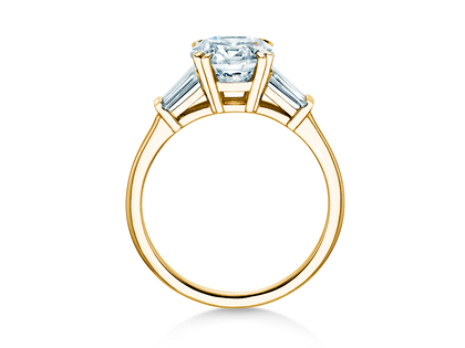 Verlobungsring Brilliant Tapered Baguette  in 9K Gelbgold mit Labordiamanten 0,41ct E/VS