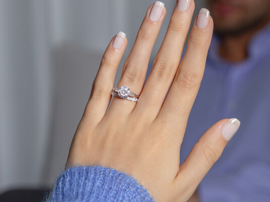 Verlobungsring Brilliant Tapered Baguette  in 9K Weißgold mit Labordiamanten 2,60ct