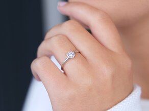 Verlobungsring Flower in 14K Weißgold mit Diamanten 0,33ct G/SI