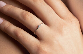 Verlobungsring Vivid Petite Diamond in 14K Gelbgold mit Diamanten 0,10ct G/SI