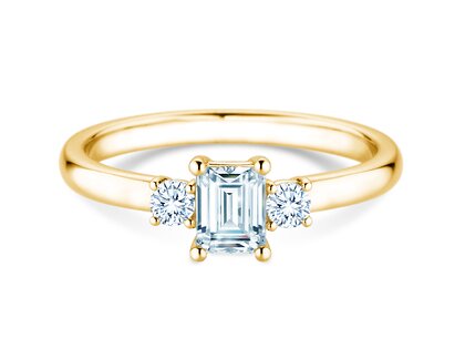 Verlobungsring Vivid Petite Emerald Cut in 9K Gelbgold mit Diamanten 0,40ct G/VS