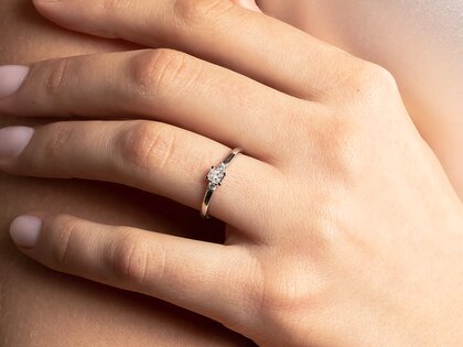 Verlobungsring Vivid Petite Radiant Cut in 9K Roségold mit Diamanten 0,31ct G/SI