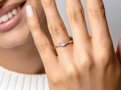 Verlobungsring Vivid Diamond in 9K Roségold mit Diamanten 0,21ct G/SI