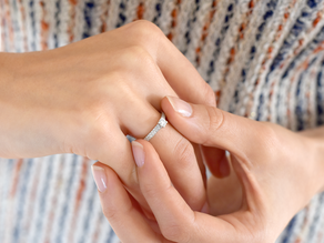 Verlobungsring Claire Petite in 18K Weißgold mit Diamanten 0,50ct G/SI