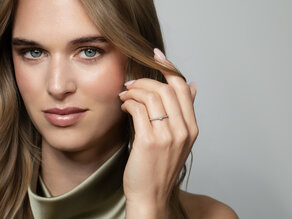 Verlobungsring Classic 4 Pavé in 14K Weißgold mit Diamanten 0,30ct G/SI