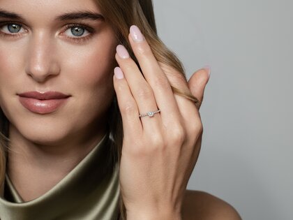 Verlobungsring Classic 4 Pavé in 14K Gelbgold mit Diamanten 0,56ct G/SI