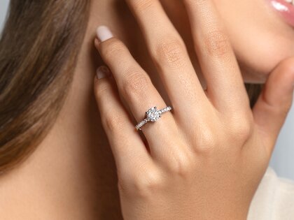 Verlobungsring Classic 4 Pavé in 14K Gelbgold mit Diamanten 1,44ct G/SI