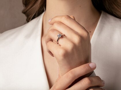 Verlobungsring Classic 6 Hidden Halo in 14K Gelbgold mit Diamanten 1,08ct G/SI