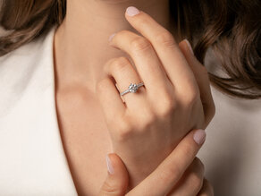 Verlobungsring Classic Pavé in 9K Gelbgold mit Labordiamanten 1,36ct E/VS