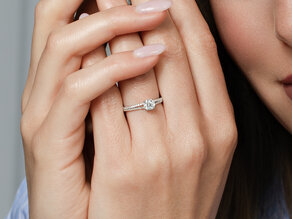 Verlobungsring Dynasty Petite in 18K Weißgold mit Diamanten 0,85ct G/SI