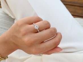 Verlobungsring Royal Pavé in 9K Weißgold mit natürlichen Diamanten 1,22ct G/SI