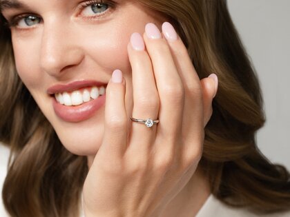 Verlobungsring Classic 6 in 9K Gelbgold mit Diamant 0,60ct H/SI