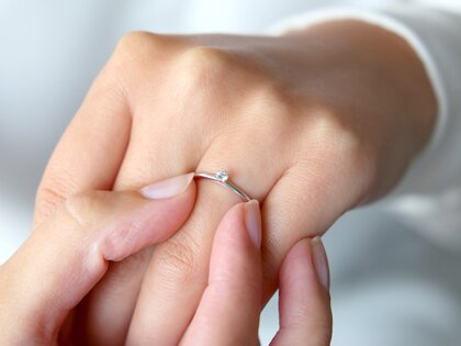 Verlobungsring Classic 6 in 14K Weißgold mit Diamant 0,05ct H/SI
