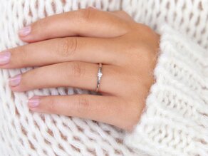 Verlobungsring Classic 6 in 18K Weißgold mit Diamant 0,10ct H/SI