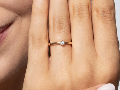 Verlobungsring Classic Petite in 14K Roségold mit Diamant 0,07ct G/SI