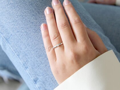 Verlobungsring Classic Petite in 14K Weißgold mit Diamant 0,09ct G/SI