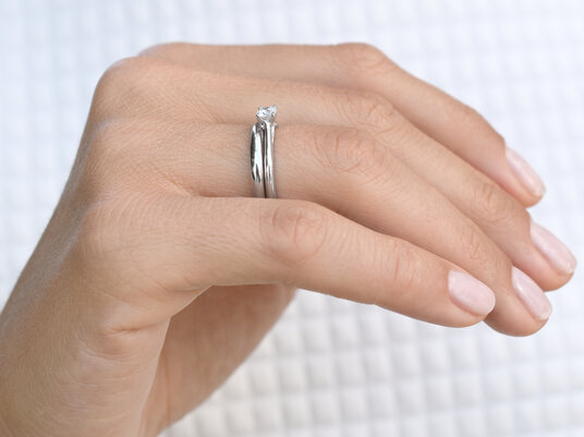 Verlobungsring Delight in Platin