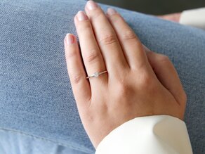 Verlobungsring Delight in 9K Weißgold mit Diamant 0,25ct H/SI