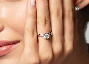 Verlobungsring Eternal in 9K Weißgold mit Diamant 1,00ct H/SI
