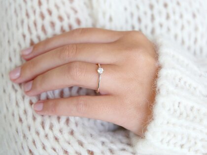 Verlobungsring Heaven 6 in 9K Weißgold mit Diamant 0,20ct G/SI