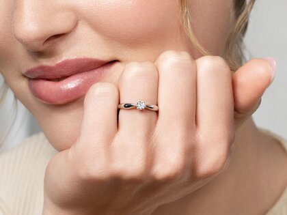 Verlobungsring Joy in 9K Gelbgold mit Diamant 0,25ct G/SI