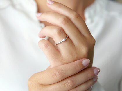 Verlobungsring Modern in 14K Weißgold mit Diamant 0,10ct G/SI