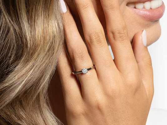 Verlobungsring Modern in 9K Roségold mit Diamant 0,25ct