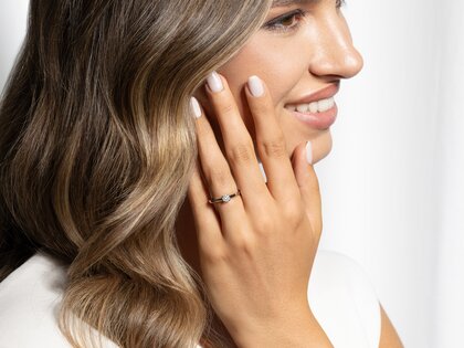Verlobungsring Modern in 14K Weißgold mit Diamant 0,30ct H/SI