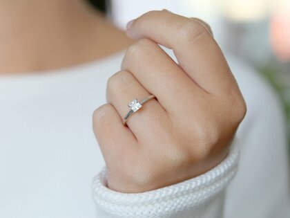 Verlobungsring Princess in 18K Weißgold mit Diamant 0,35ct G/SI