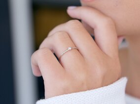 Verlobungsring Pure in 14K Weißgold mit Diamant 0,04ct G/SI