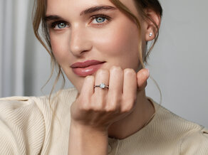 Verlobungsring Royal in 9K Weißgold mit Diamant 1,00ct H/SI